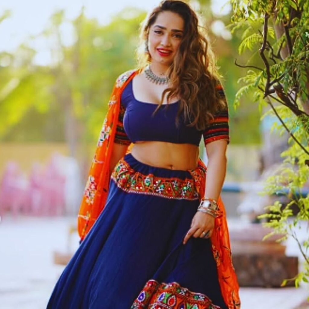 aditi mistry height and weight