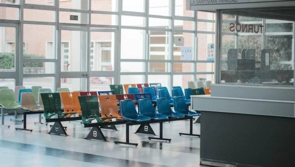 How Ergonomic Design in Healthcare Seating Supports Patient Wellbeing