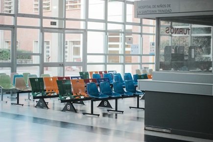How Ergonomic Design in Healthcare Seating Supports Patient Wellbeing