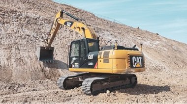 How Implementing GPS Enhances Accuracy for Excavator Operators How Implementing GPS Enhances Accuracy for Excavator Operators